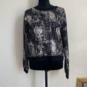 DRA Black and Silver Open Knit‎ Top, Size Small